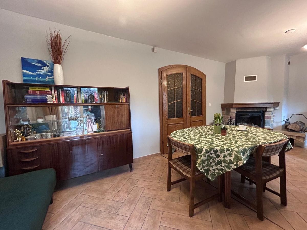 Dom 5 pokojowe na Sprzedaż