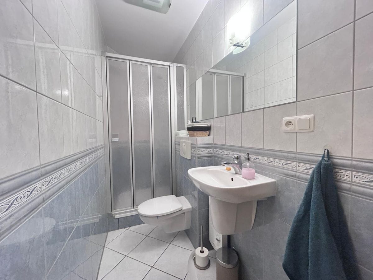 Dom 5 pokojowe na Sprzedaż