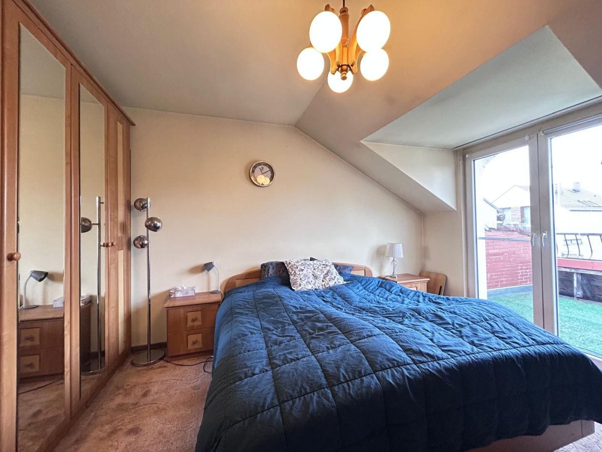 Dom 5 pokojowe na Sprzedaż