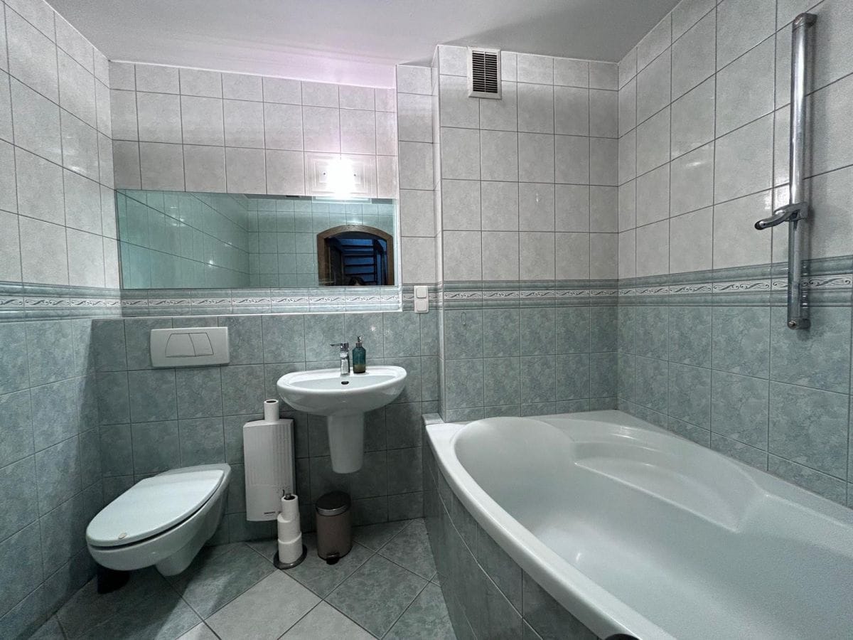 Dom 5 pokojowe na Sprzedaż