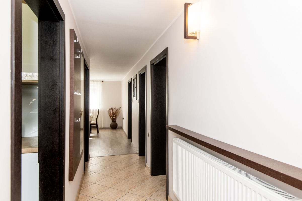 Dom 6 pokojowe na Sprzedaż