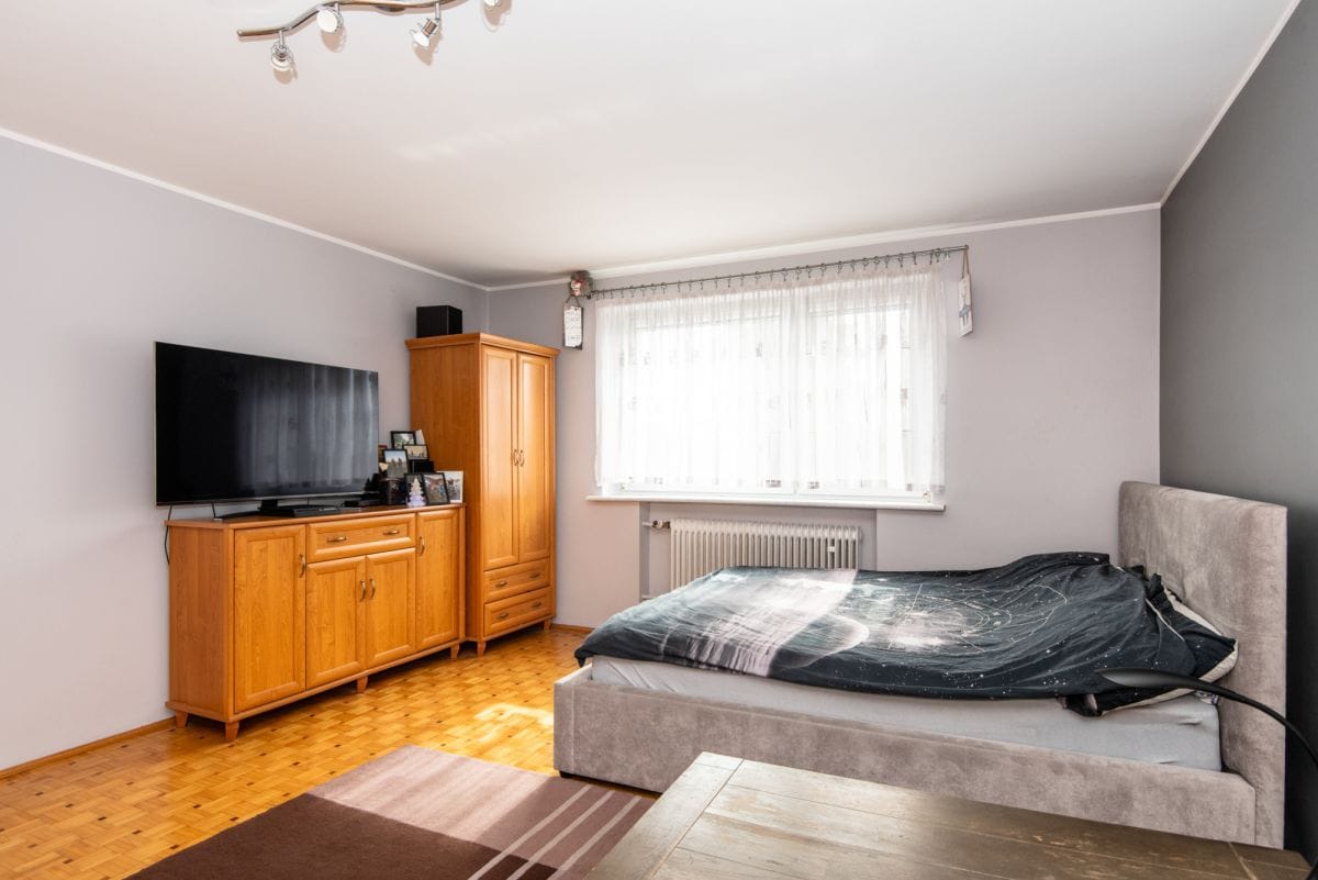 Dom 6 pokojowe na Sprzedaż