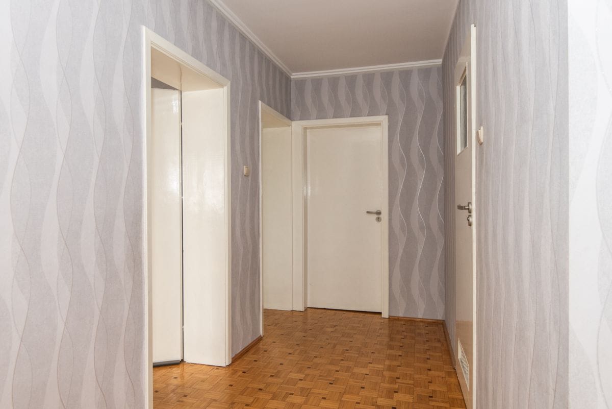 Dom 6 pokojowe na Sprzedaż