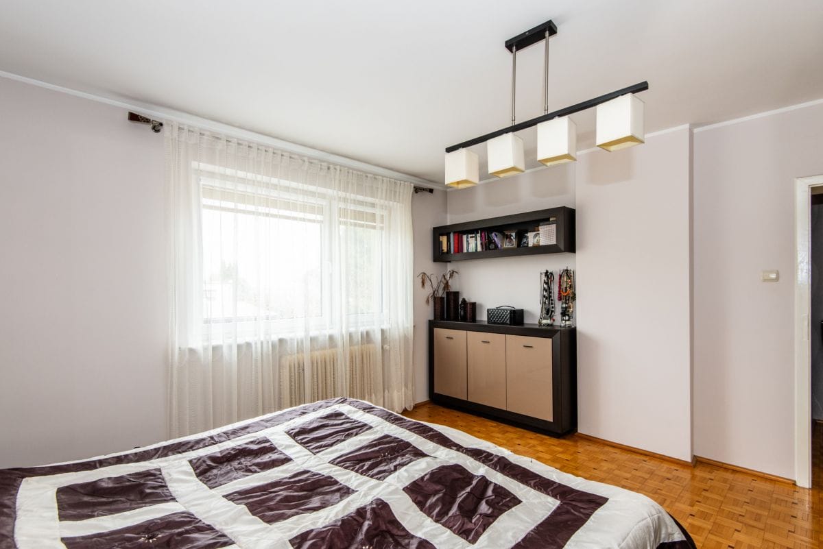 Dom 6 pokojowe na Sprzedaż