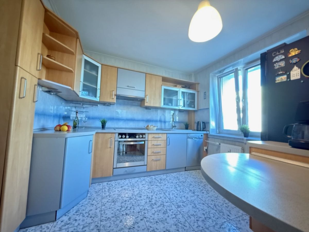 Mieszkanie 3 pokojowe na Sprzedaż