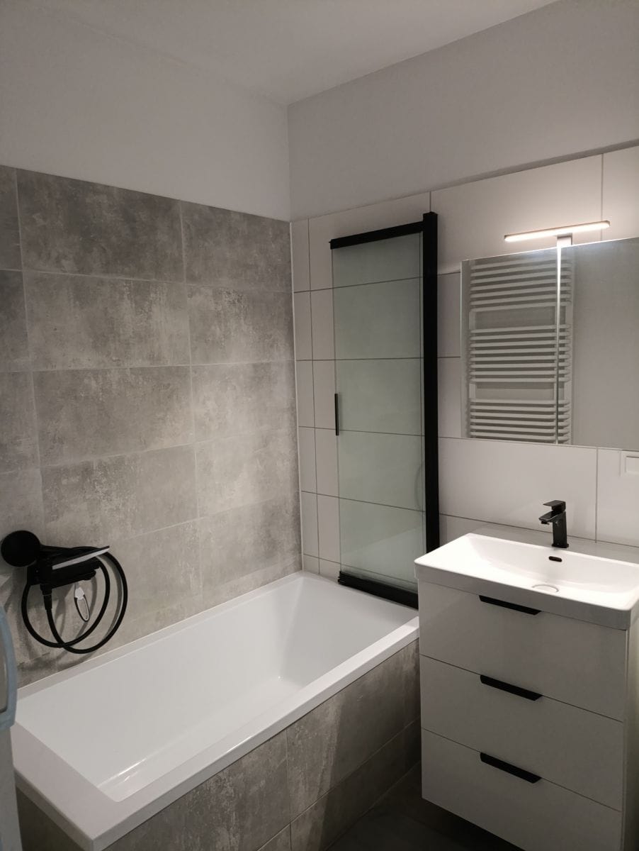 Mieszkanie 3 pokojowe na Sprzedaż