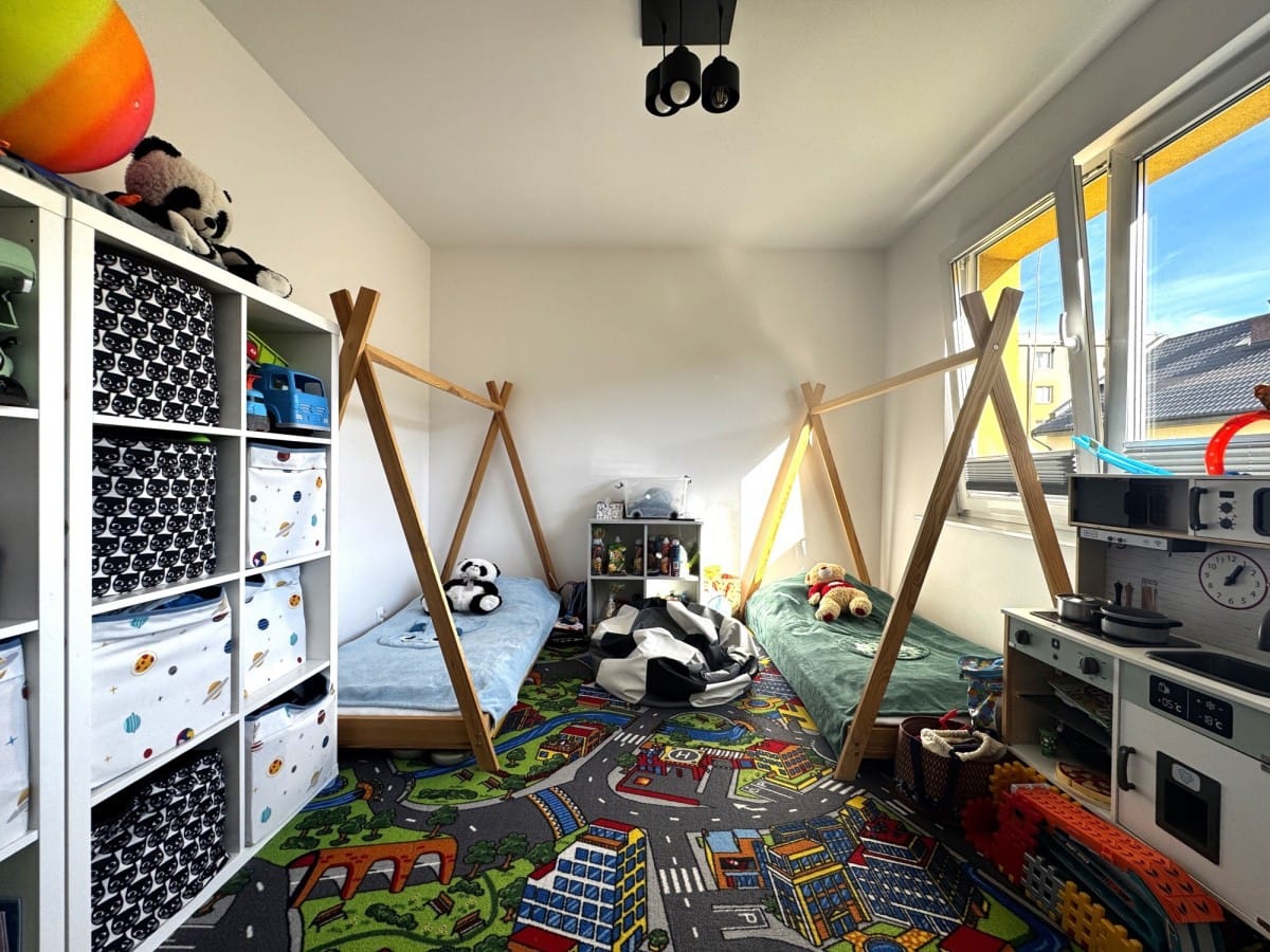 Mieszkanie 4 pokojowe na Sprzedaż