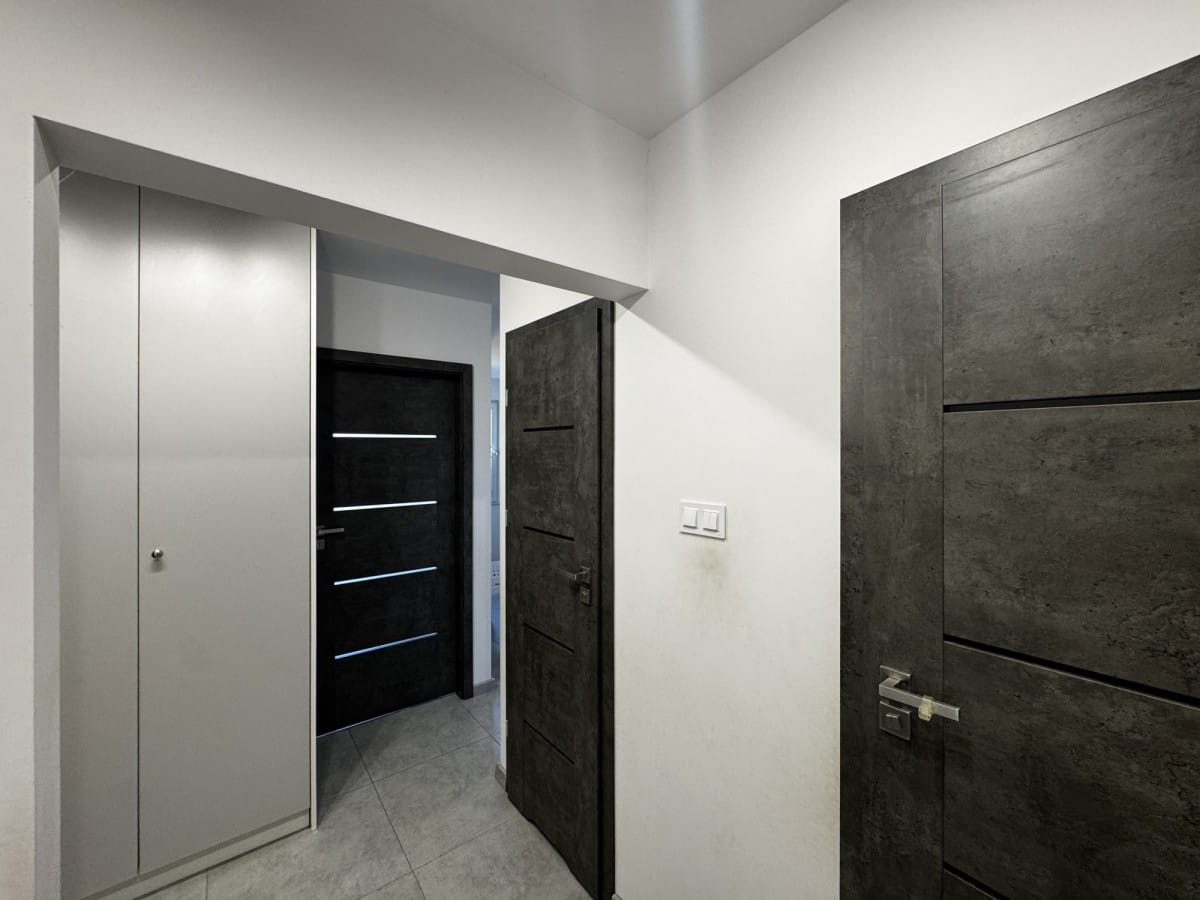 Mieszkanie 4 pokojowe na Sprzedaż