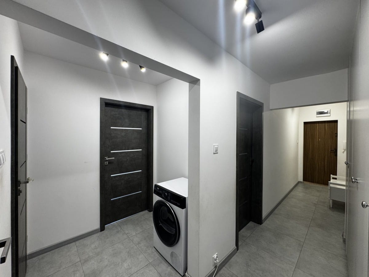 Mieszkanie 4 pokojowe na Sprzedaż