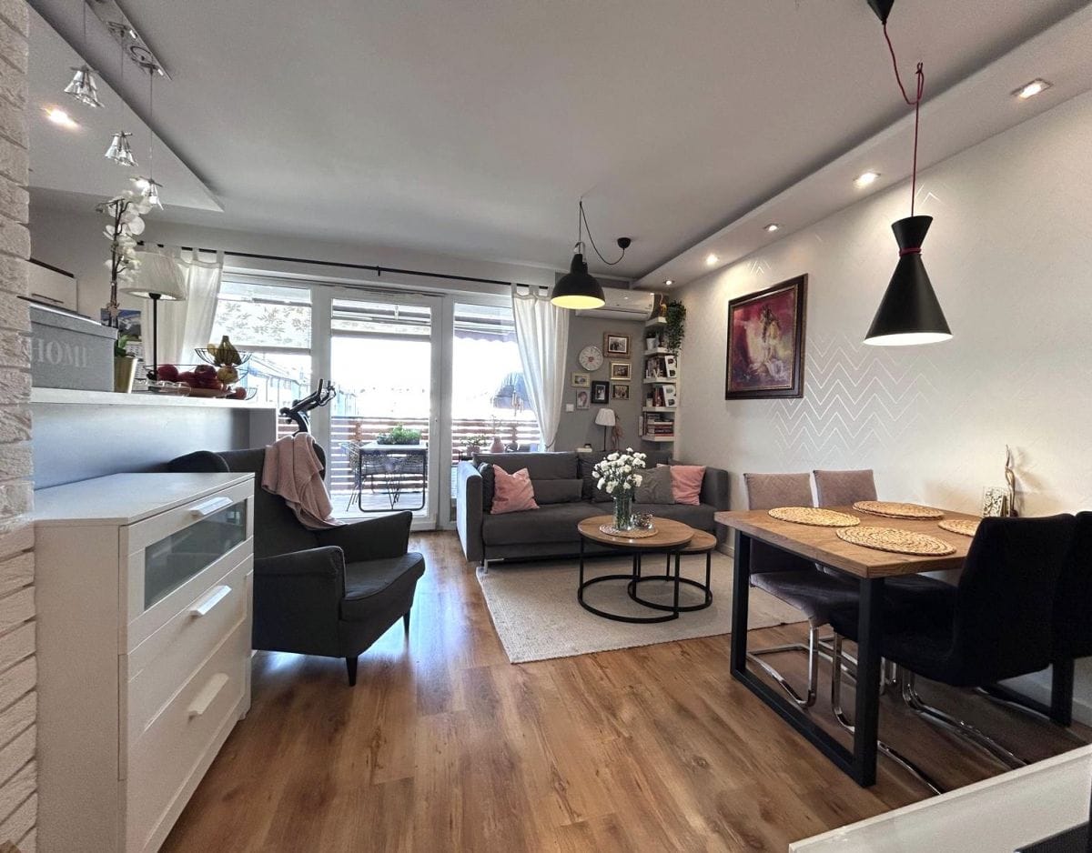 Mieszkanie 3 pokojowe na Sprzedaż