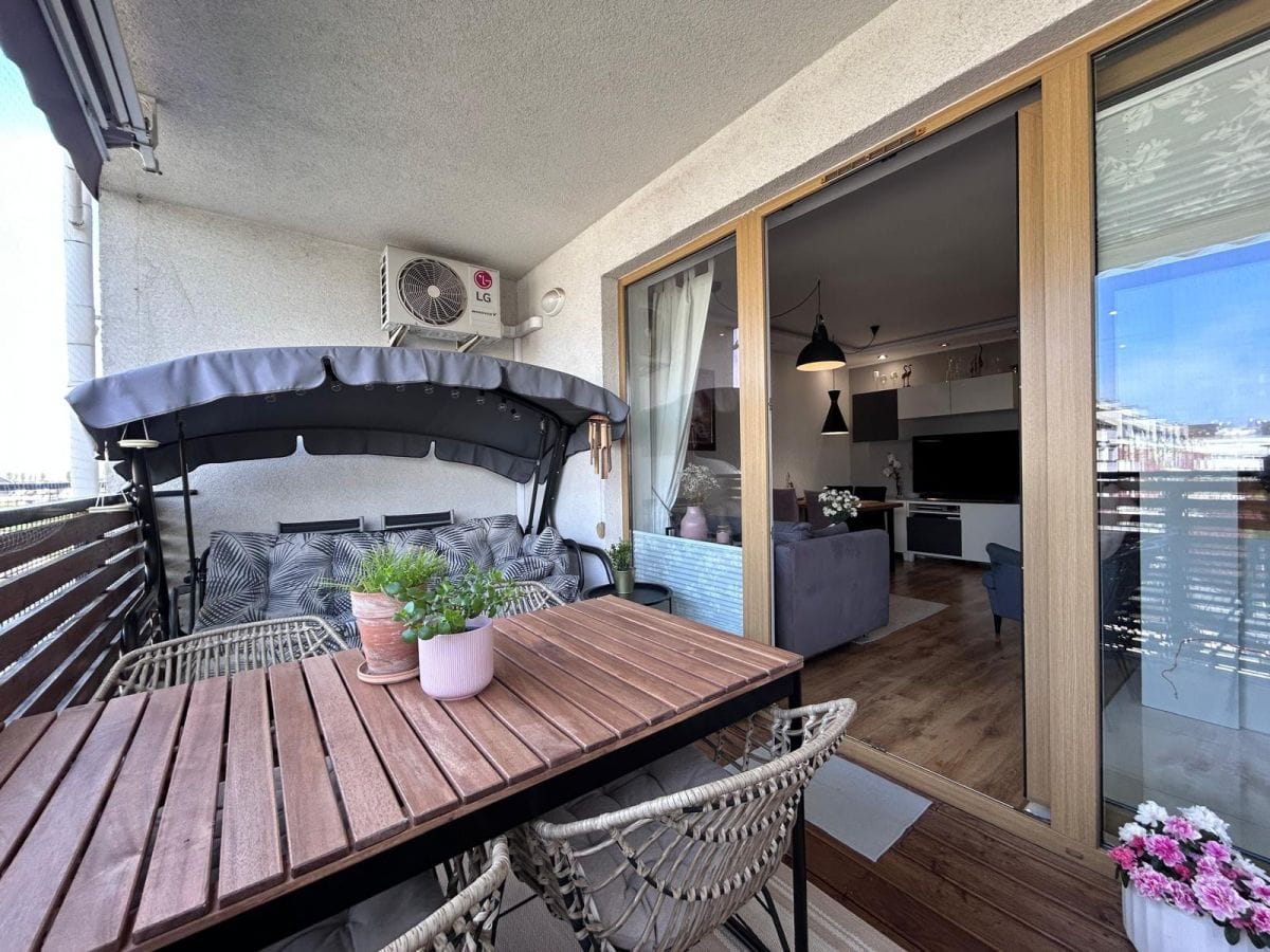 Mieszkanie 3 pokojowe na Sprzedaż