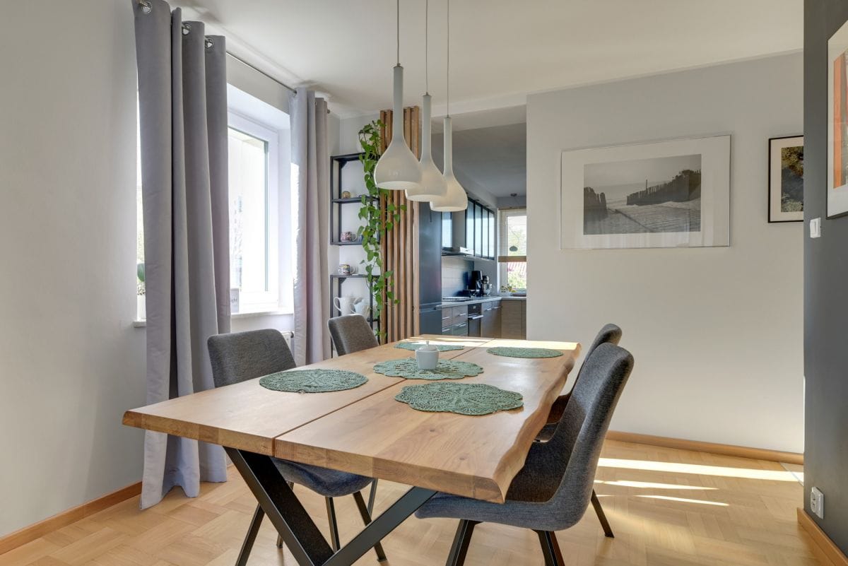 Mieszkanie 5 pokojowe na Sprzedaż