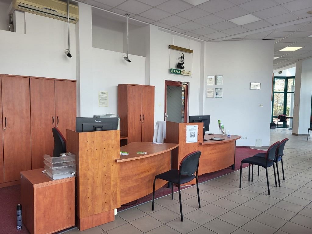 Lokal użytkowy  pokojowe na Sprzedaż
