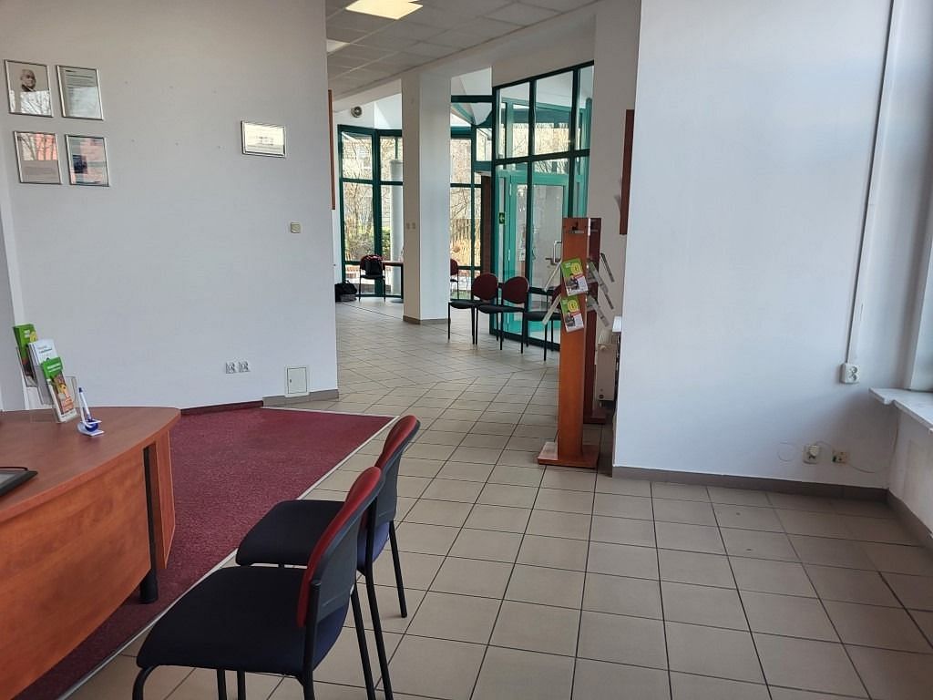 Lokal użytkowy  pokojowe na Sprzedaż