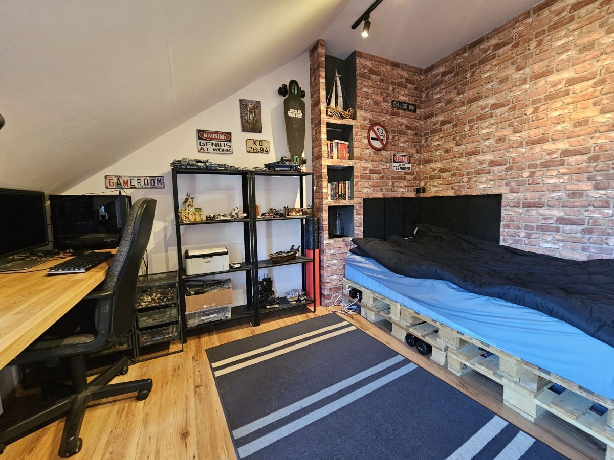 Dom 6 pokojowe na Sprzedaż