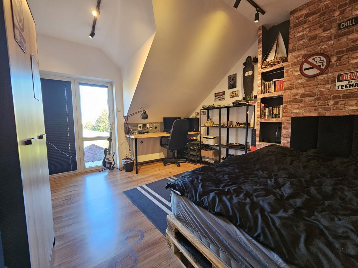 Dom 6 pokojowe na Sprzedaż