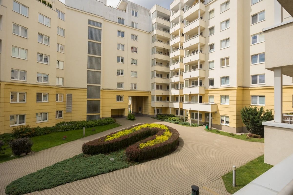 Mieszkanie 4 pokojowe na Sprzedaż