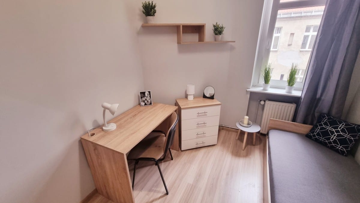 Mieszkanie 9 pokojowe na Sprzedaż