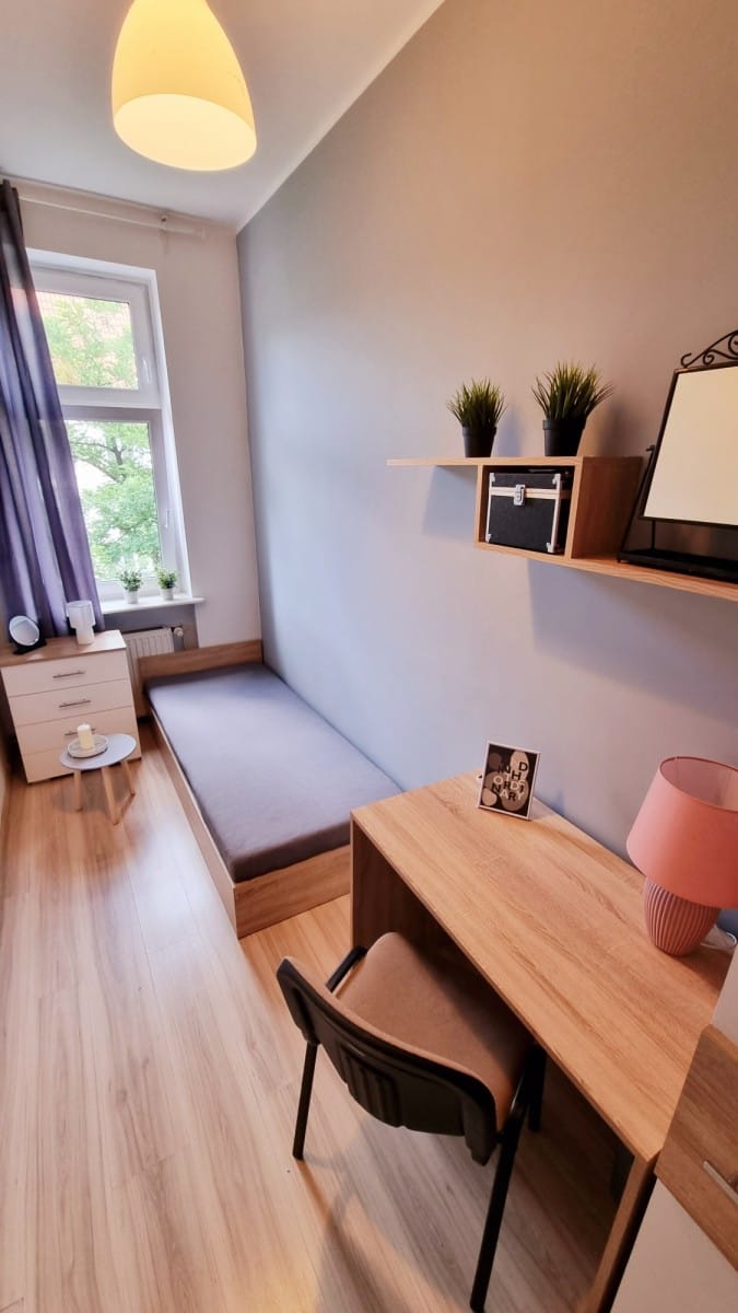 Mieszkanie 9 pokojowe na Sprzedaż