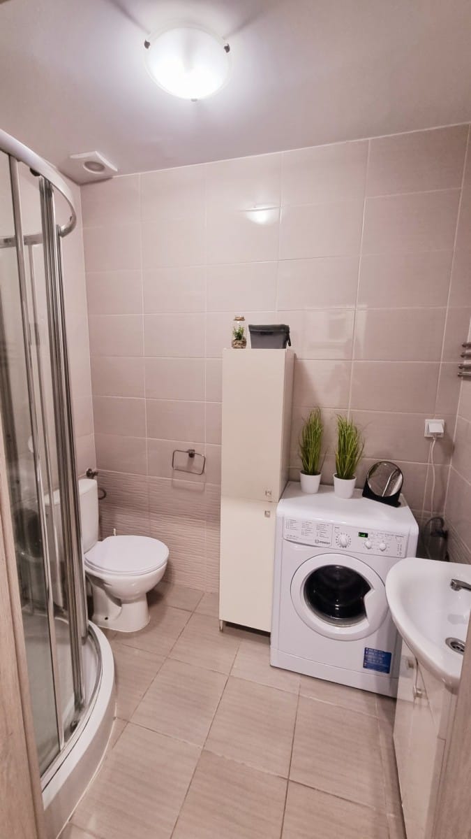 Mieszkanie 9 pokojowe na Sprzedaż