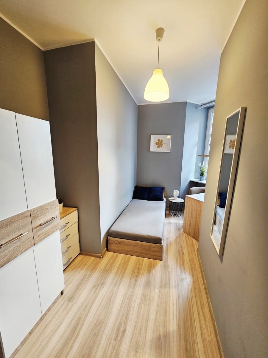 Mieszkanie 9 pokojowe na Sprzedaż