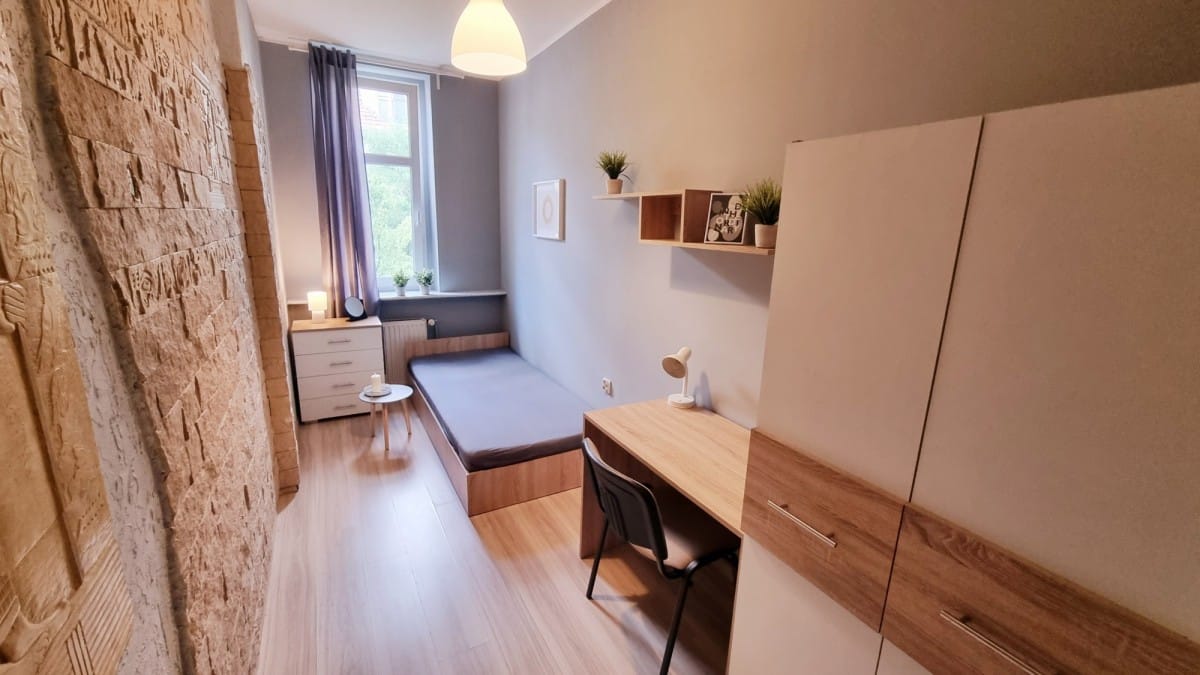 Mieszkanie 9 pokojowe na Sprzedaż