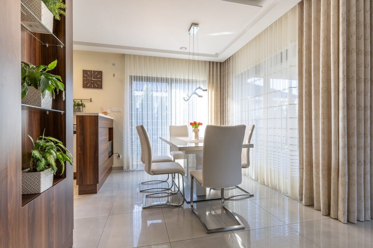 Dom 6 pokojowe na Sprzedaż