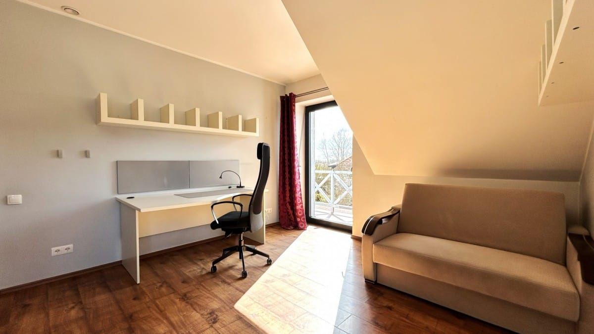 Dom 4 pokojowe na Sprzedaż