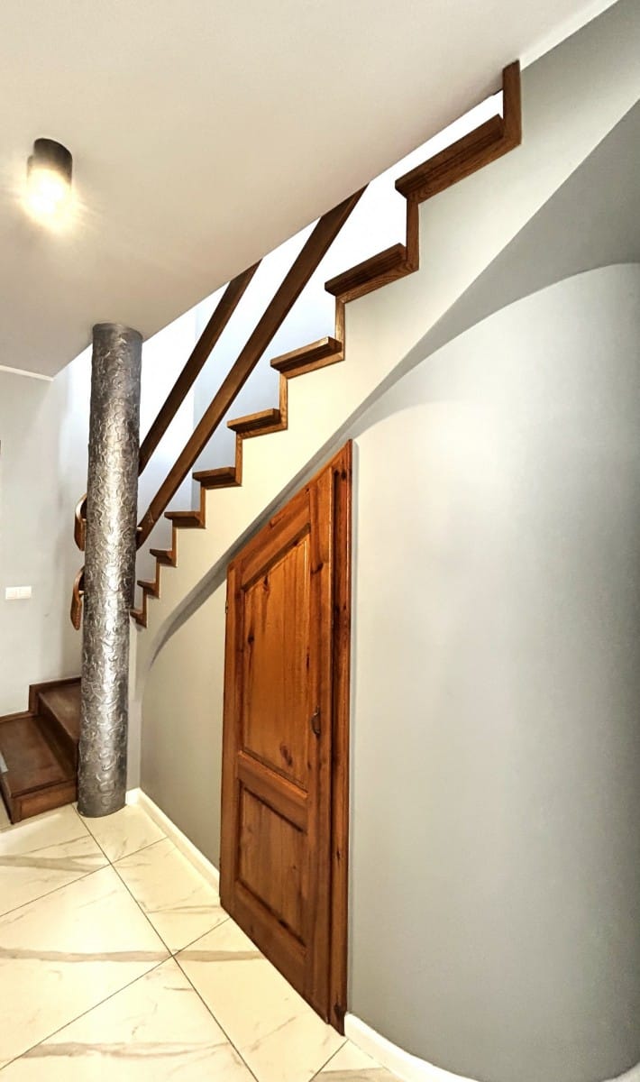 Dom 4 pokojowe na Sprzedaż