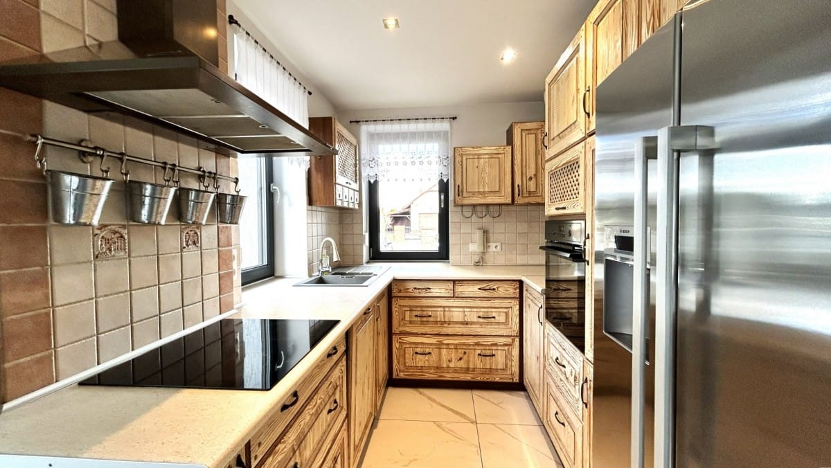 Dom 4 pokojowe na Sprzedaż