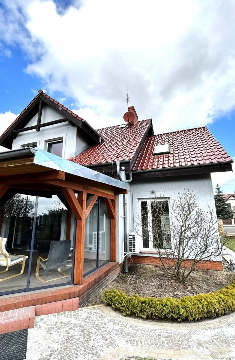 Dom 4 pokojowe na Sprzedaż