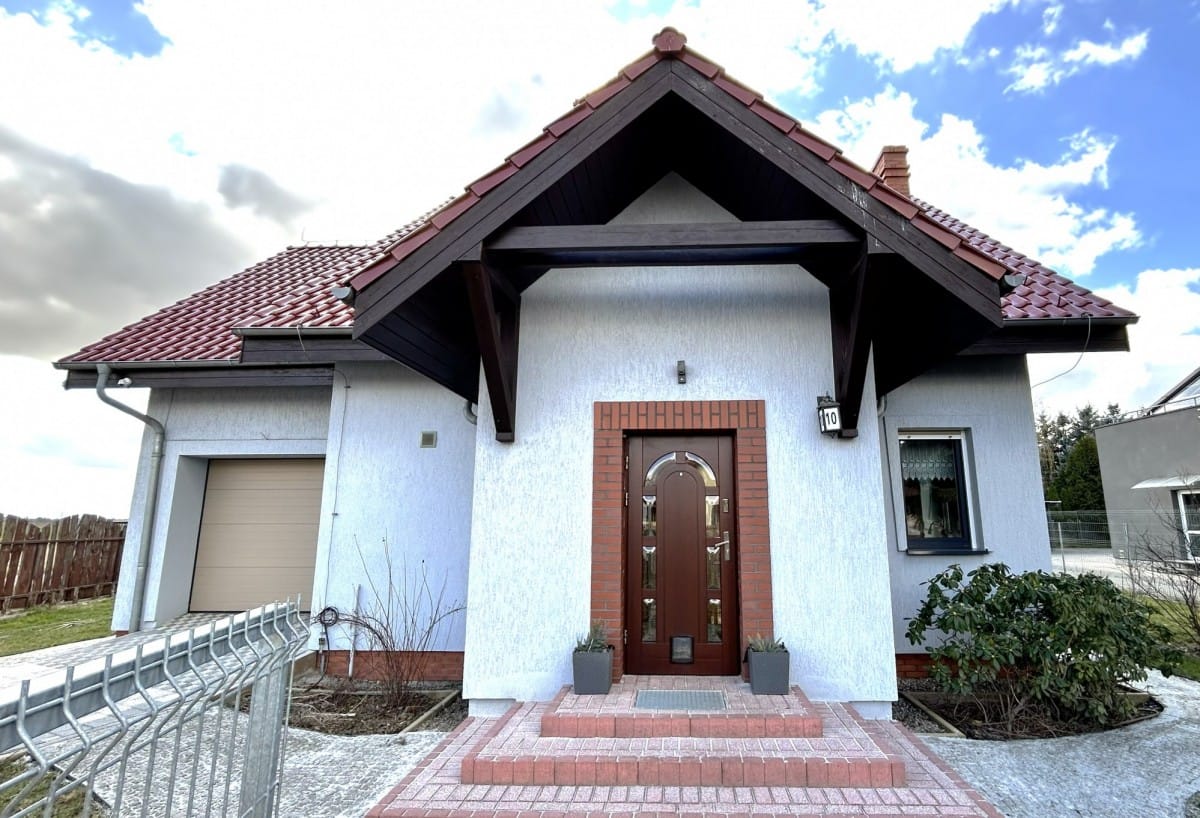 Dom 4 pokojowe na Sprzedaż