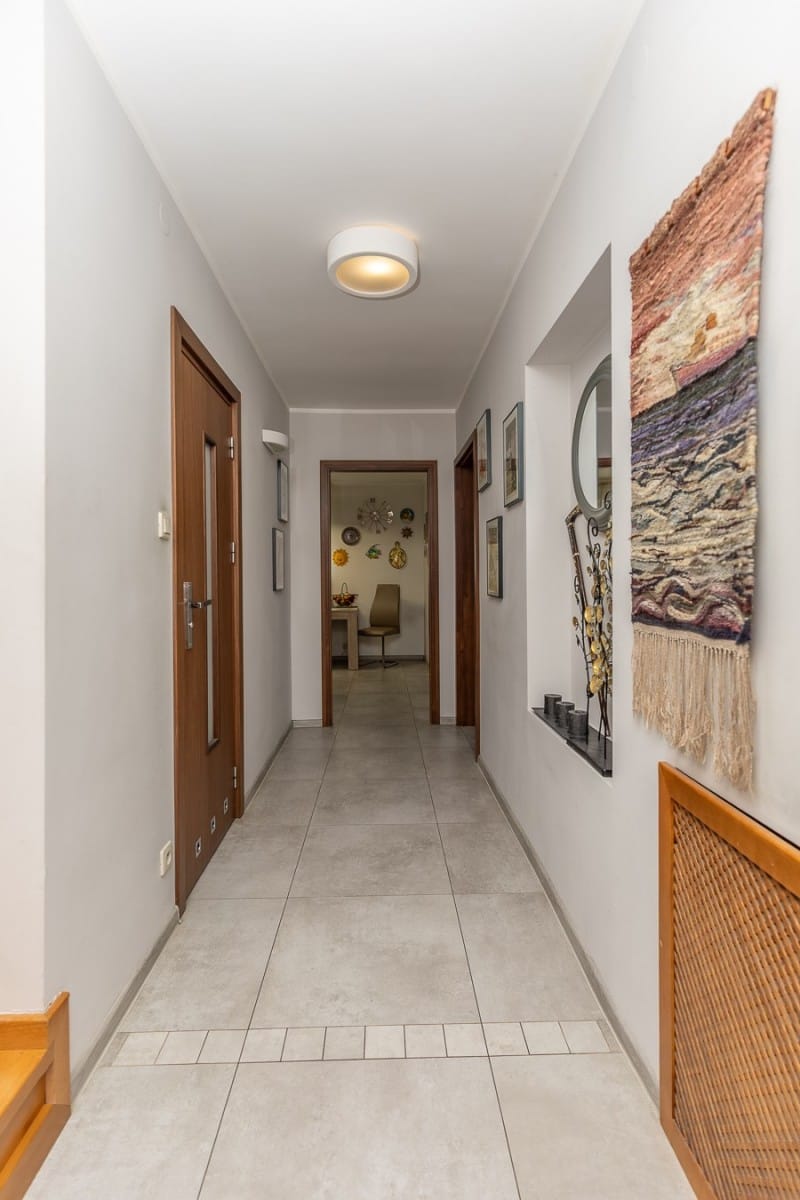 Dom 6 pokojowe na Sprzedaż