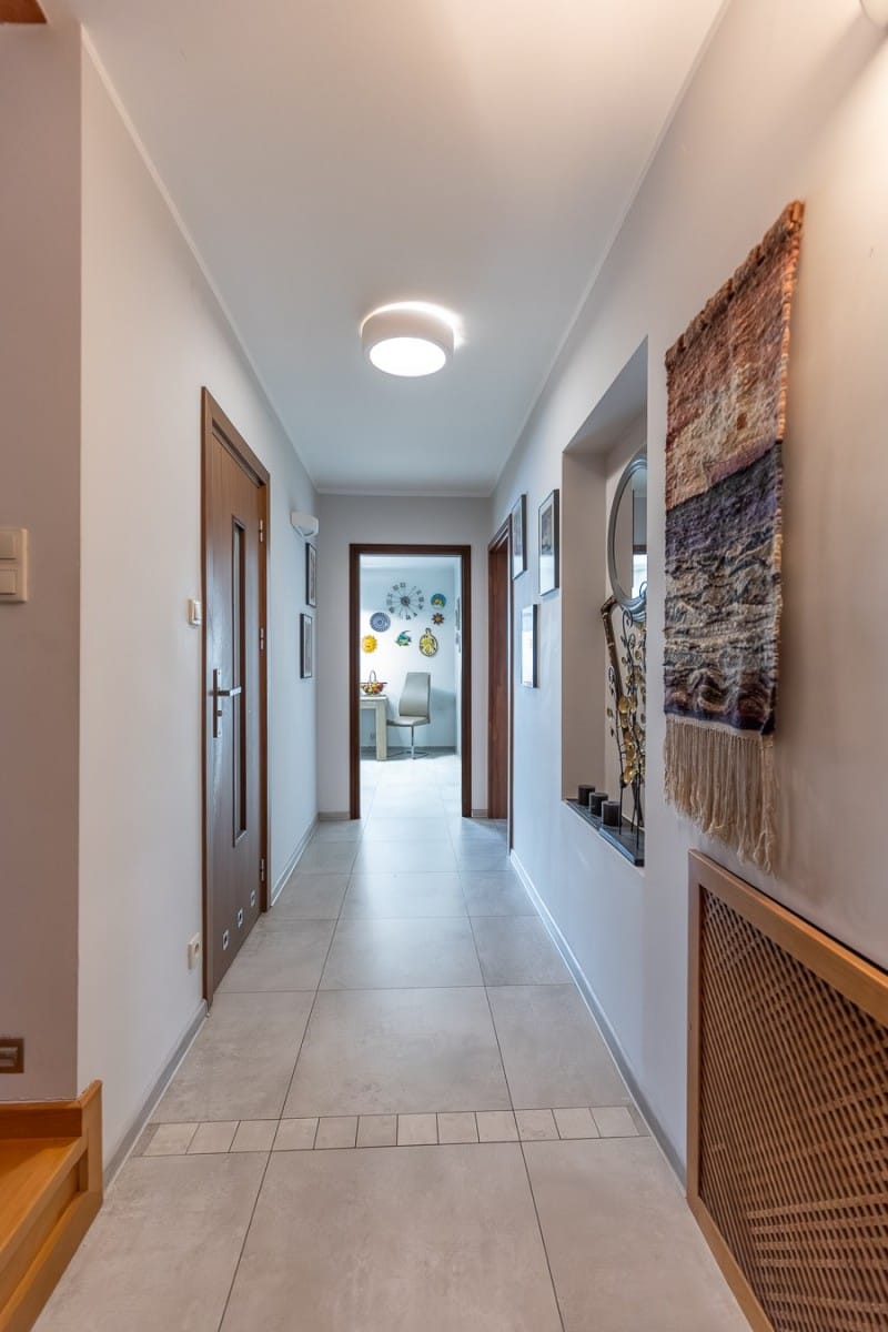 Dom 6 pokojowe na Sprzedaż