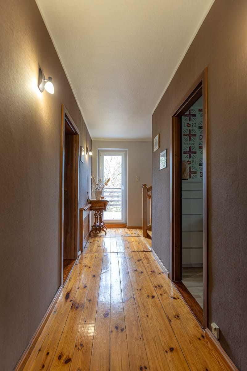 Dom 6 pokojowe na Sprzedaż