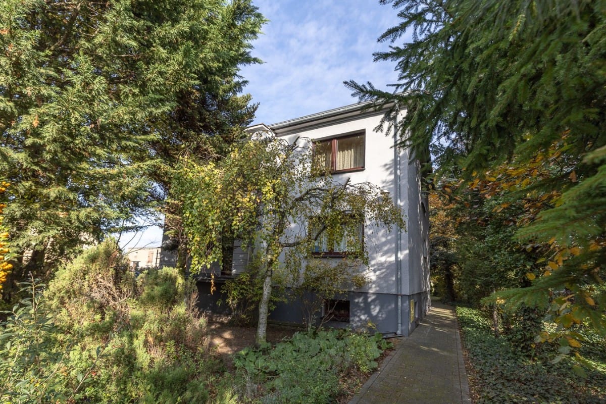 Dom 6 pokojowe na Sprzedaż