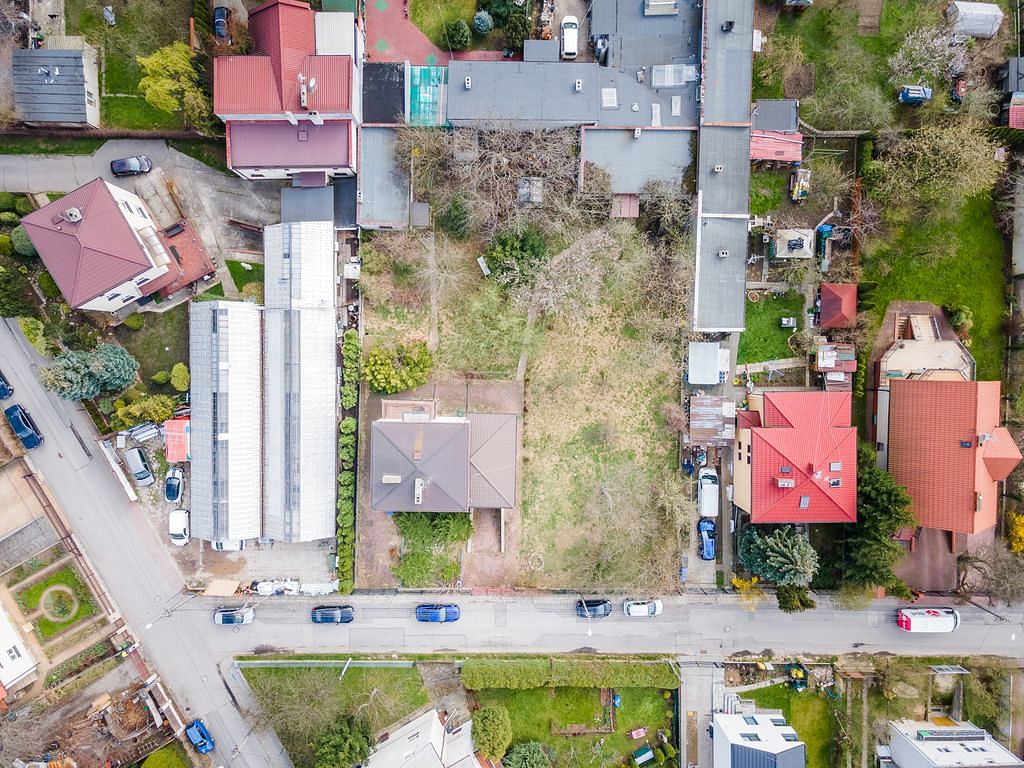 Działka  pokojowe na Sprzedaż