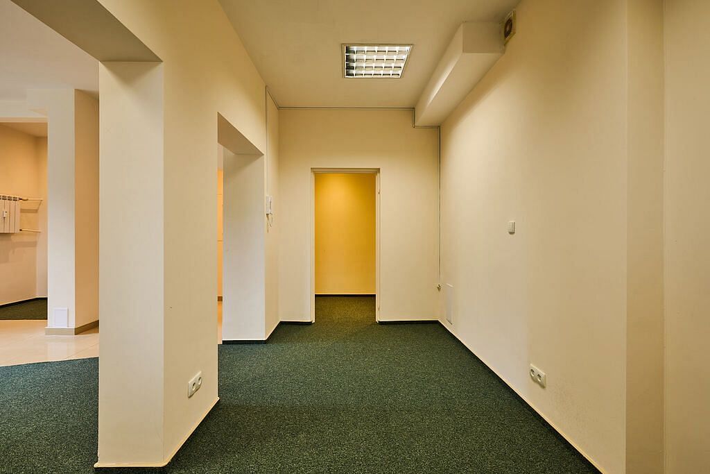 Lokal użytkowy  pokojowe na Wynajem