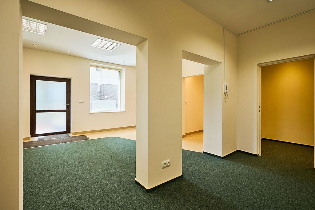 Lokal użytkowy  pokojowe na Wynajem