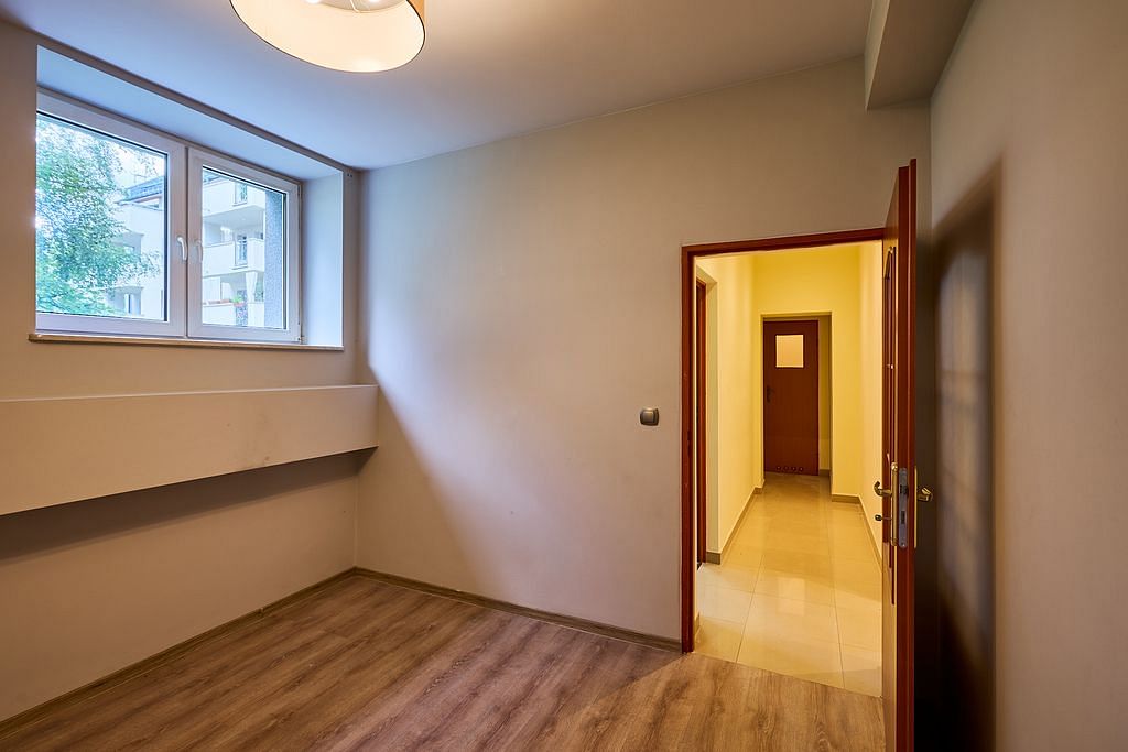 Lokal użytkowy  pokojowe na Wynajem