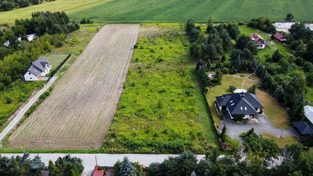 Działka  pokojowe na Sprzedaż