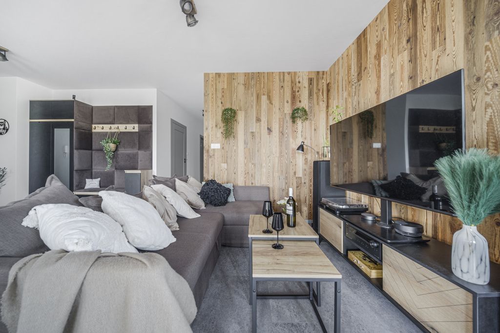 Mieszkanie 4 pokojowe na Sprzedaż