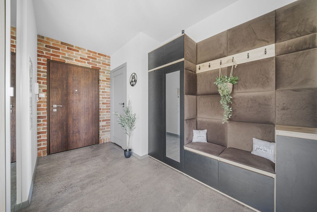 Mieszkanie 4 pokojowe na Sprzedaż