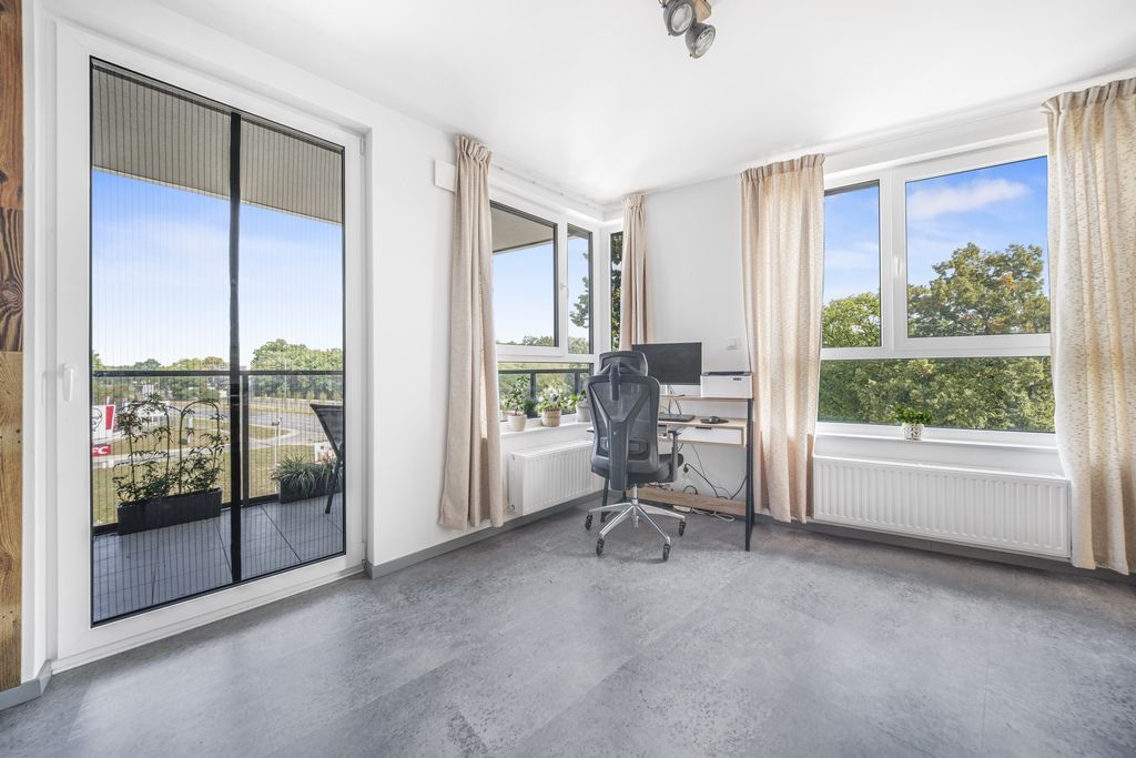 Mieszkanie 4 pokojowe na Sprzedaż