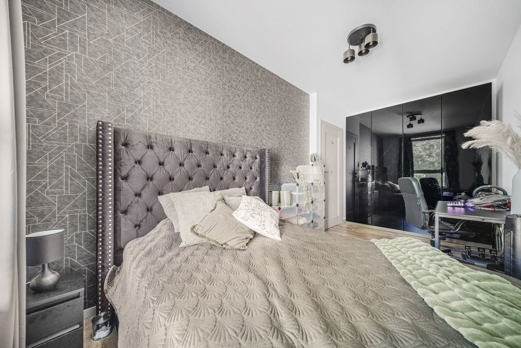 Mieszkanie 4 pokojowe na Sprzedaż