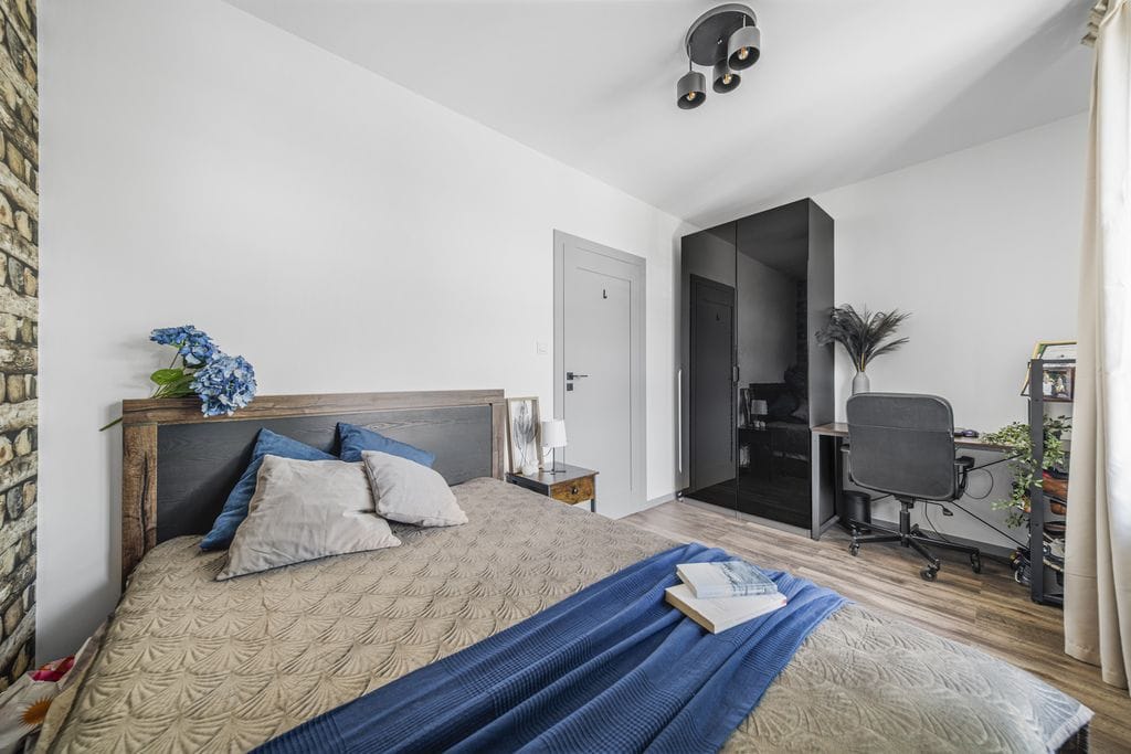 Mieszkanie 4 pokojowe na Sprzedaż