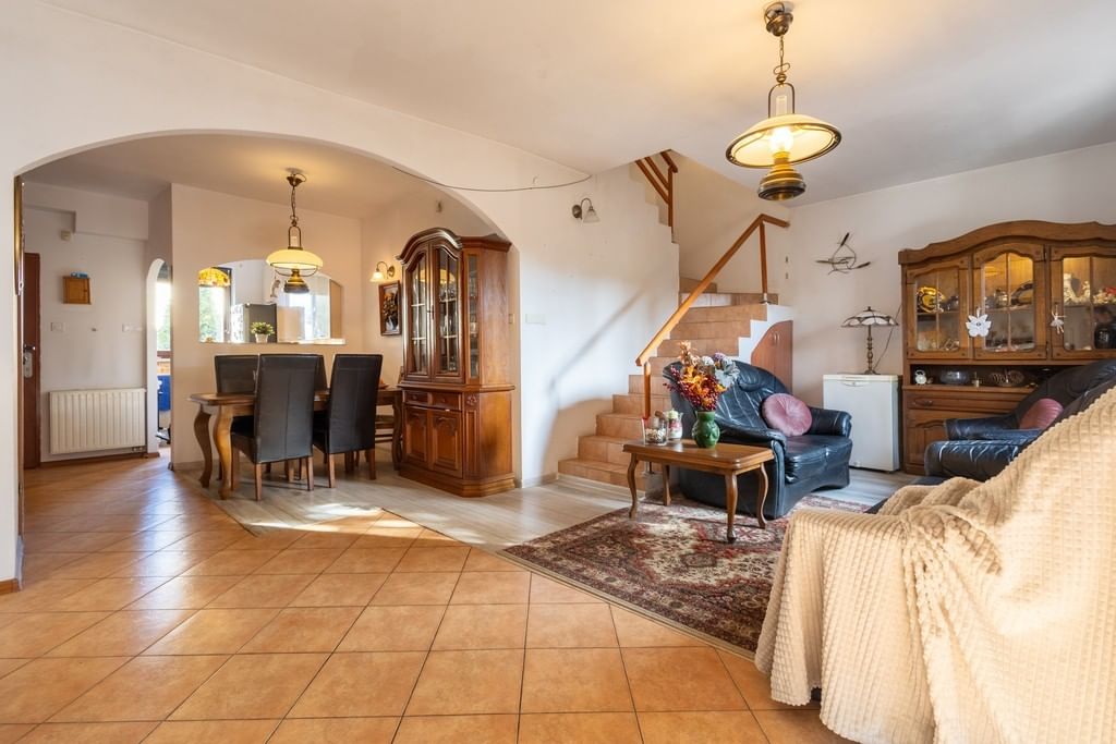 Mieszkanie 5 pokojowe na Sprzedaż