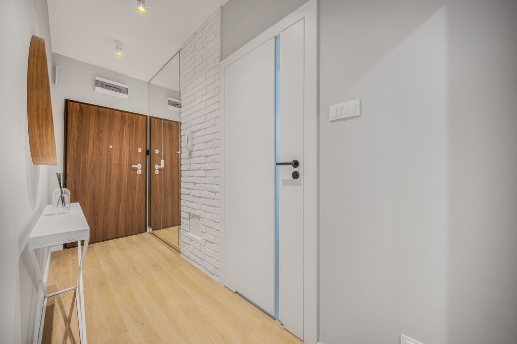 Mieszkanie 2 pokojowe na Sprzedaż