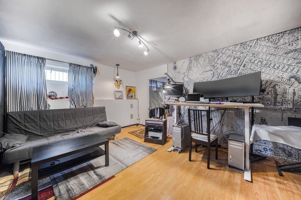 Mieszkanie 4 pokojowe na Sprzedaż