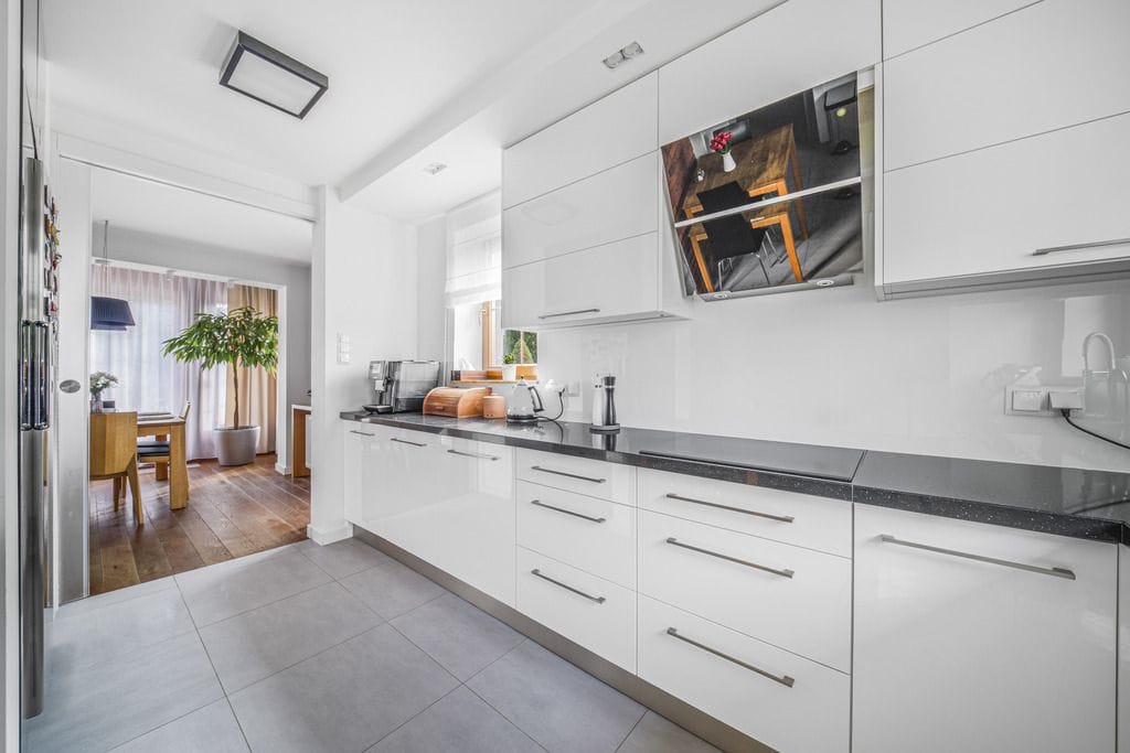 Dom 6 pokojowe na Sprzedaż